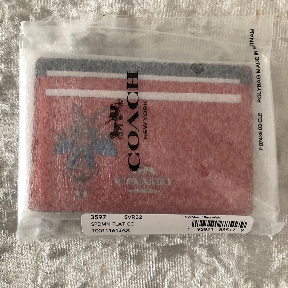 🔥Coach x Marvel | Spider-Man Card Case - Picture 12 of 13